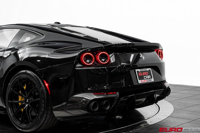 2020 Ferrari 812 Superfast *CARBON FIBER STEERING WHEEL * DAYTONA  SEATS*Image 17