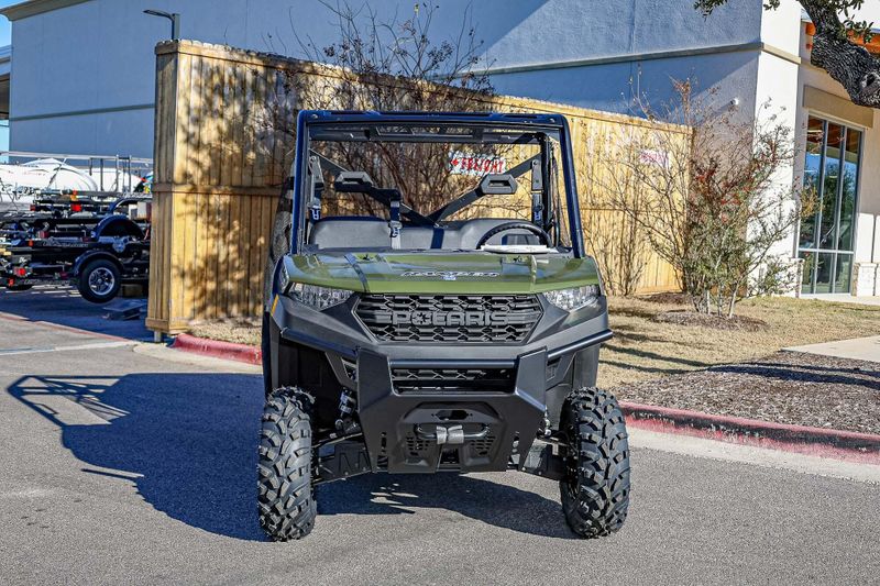 New 2025 Polaris RANGER 1000 EPS SAGE GREEN Image 8
