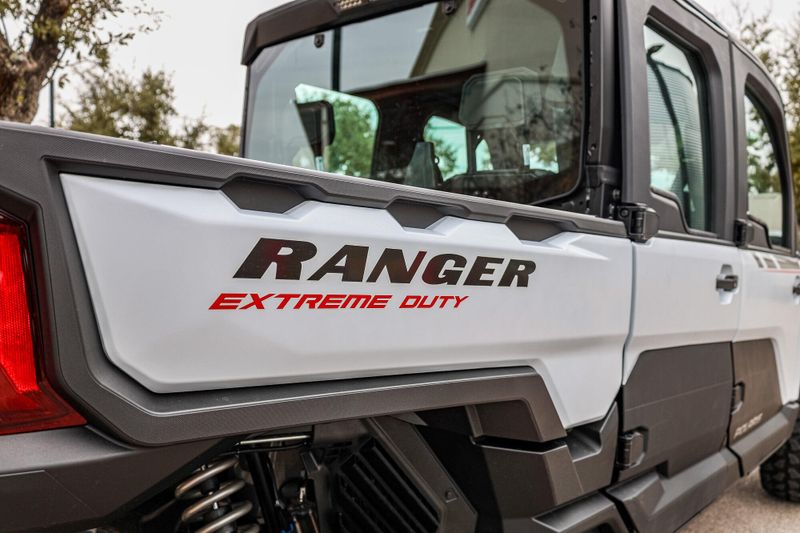 2025 Polaris RANGER CREW XD 1500 NORTHSTAR EDITION ULTIMATE GHOST WHITE METALLIC SMOKE Image 16