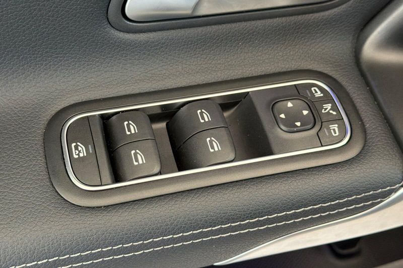 Used 2026 Mercedes-Benz CLA 250Image 12