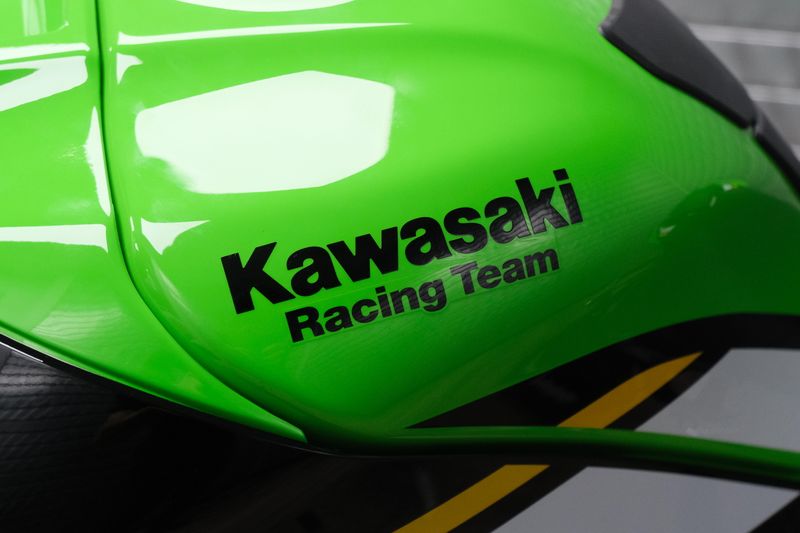 NEW 2025 KAWASAKI NINJA ZX10R KRT EDITION Image 16