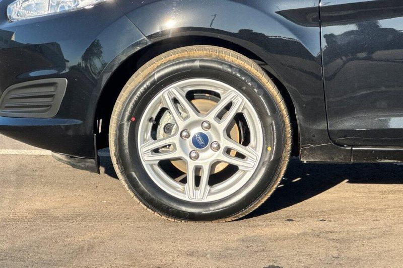 Used 2019 Ford Fiesta SEImage 22