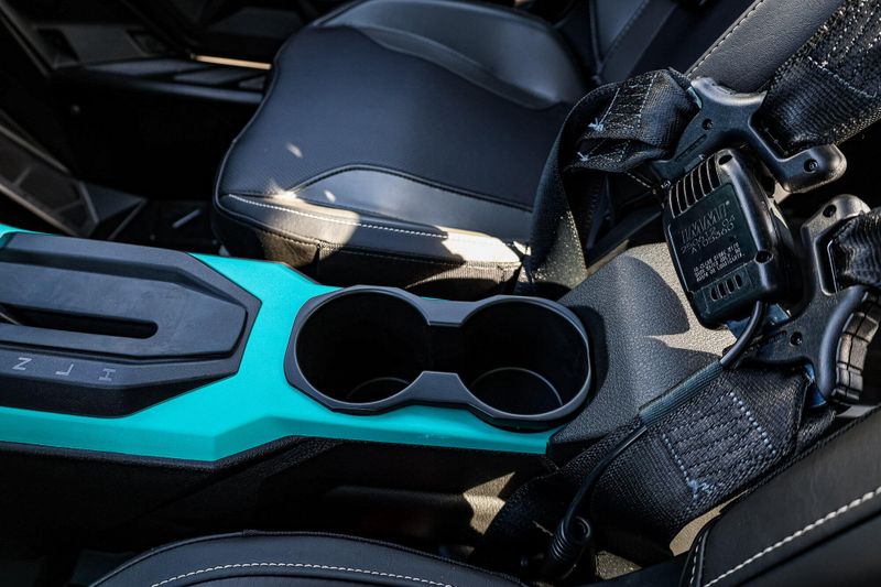 NEW 2025 POLARIS RZR PRO R 4 ULTIMATE Image 6