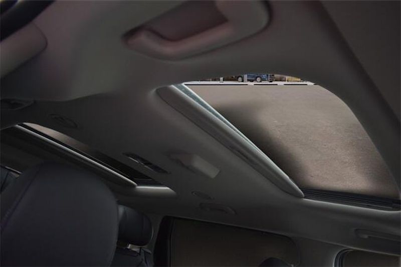 New 2026 Kia Carnival SX PrestigeImage 12