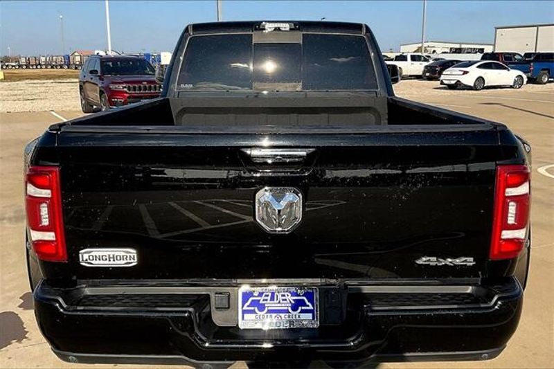 2022 RAM 3500 Laramie LonghornImage 14