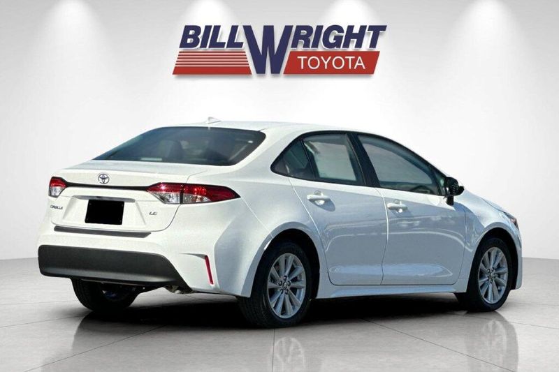 New 2027 Toyota Corolla LEImage 3