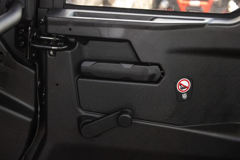 NEW 2026 CAN-AM DEFENDER MAX LIMITED CAB HD11 Image 26