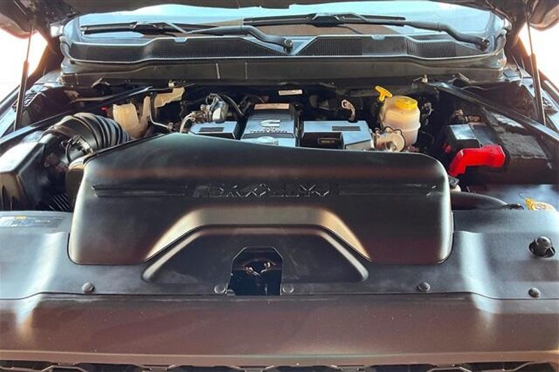 2022 RAM 3500 TradesmanImage 8