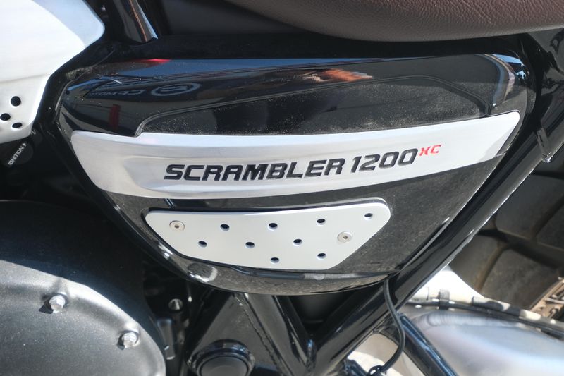 USED 2022 TRIUMPH SCRAMBLER 1200 Image 14