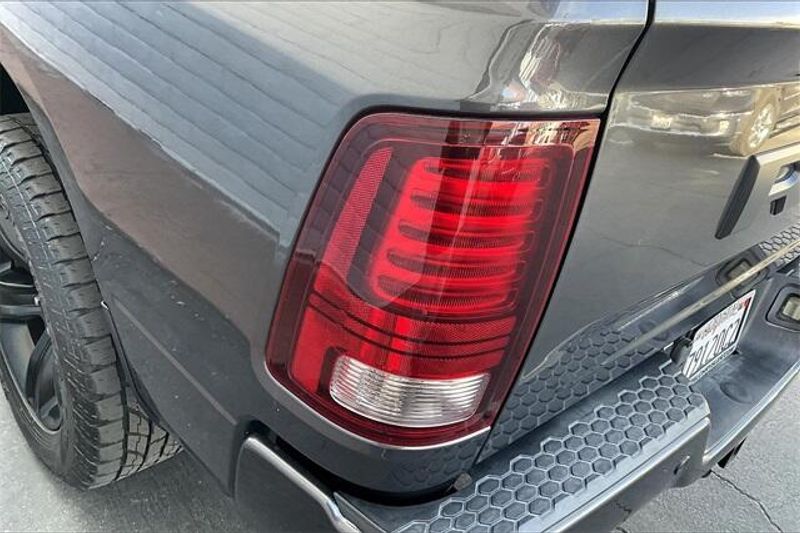 2018 RAM 1500 NightImage 28