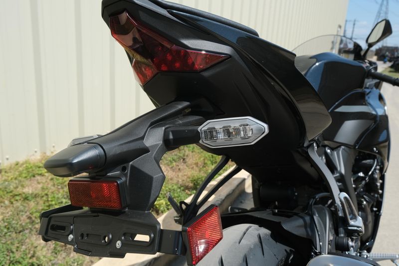 NEW 2026 KAWASAKI NINJA ZX6R ABS Image 8