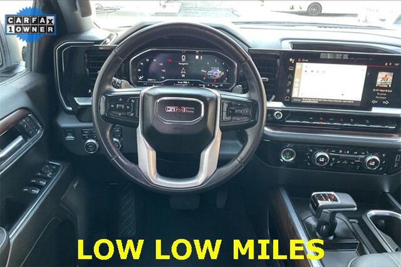 2023 Gmc Sierra 1500 SLT photo 4