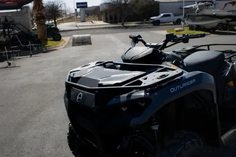 2025 Can-Am OUTLANDER DPS 500 GRANITE GREY Image 6