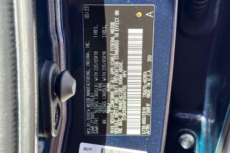 Used 2023 Toyota Highlander XLEImage 28