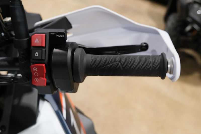 NEW 2026 KTM 1390 SUPER ADVENTURE R OT Image 21