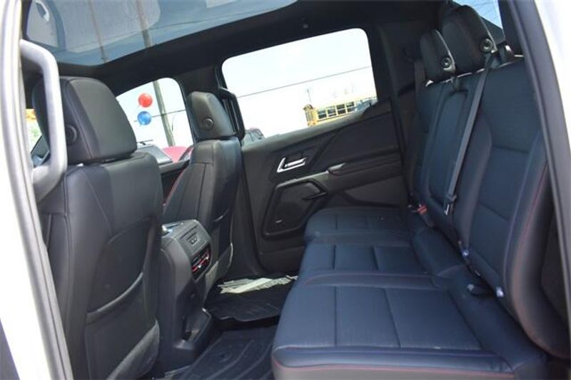 2024 Chevrolet Silverado EV RSTImage 21