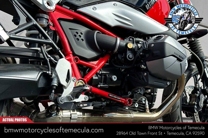 2022 BMW R NINET SCRAMBLER  in a OPTION 719 BLACK STORM METALLIC AND RACING RED exterior color. BMW Motorcycles of Temecula – Southern California (951) 506-6903 bmwmotorcyclesoftemecula.com 