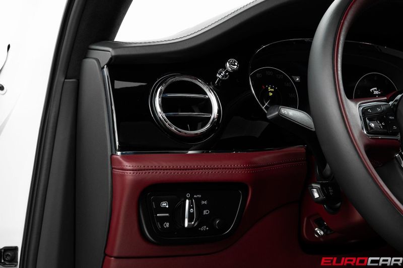 Used 2023 Bentley Bentayga *FRONT SEAT COMFORT SPEC*Image 25