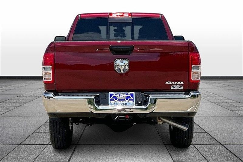 2024 RAM 2500 Tradesman Crew Cab 4x4 6