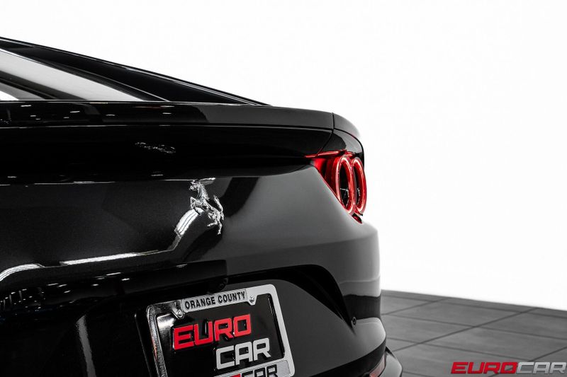 2020 Ferrari 812 Superfast *CARBON FIBER STEERING WHEEL * DAYTONA  SEATS*Image 22