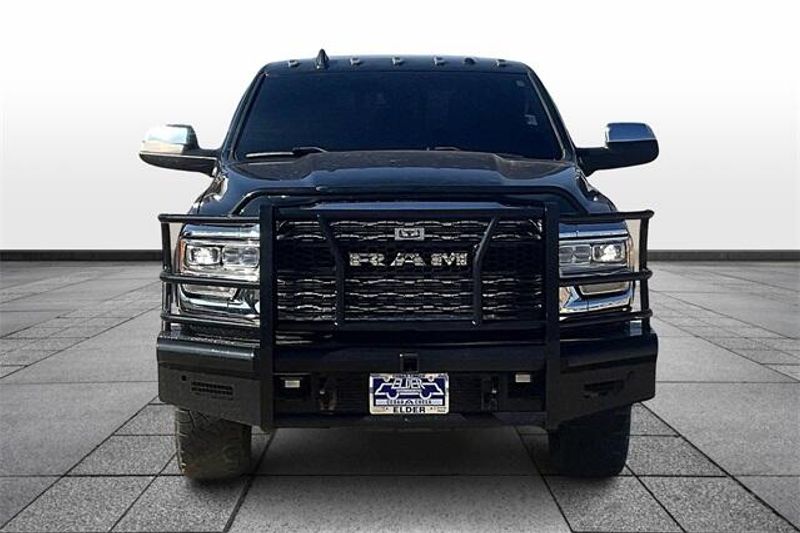 2022 RAM 2500 LimitedImage 3