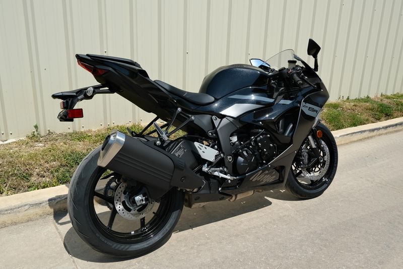NEW 2026 KAWASAKI NINJA ZX6R ABS Image 3