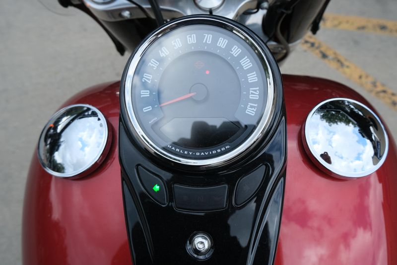 USED 2018 HARLEY SOFTAIL SLIM Image 9