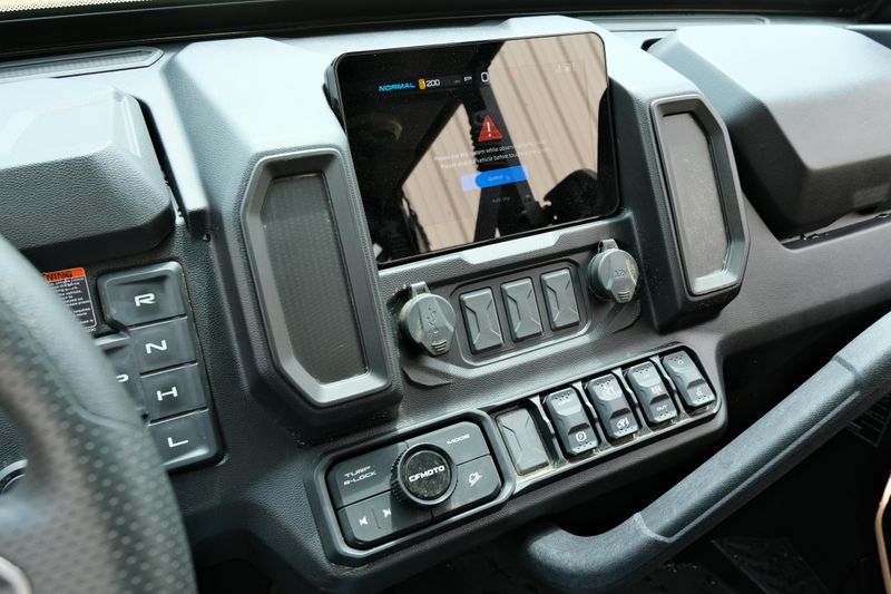 NEW 2026 CFMOTO UFORCE U10 XL PRO Image 24