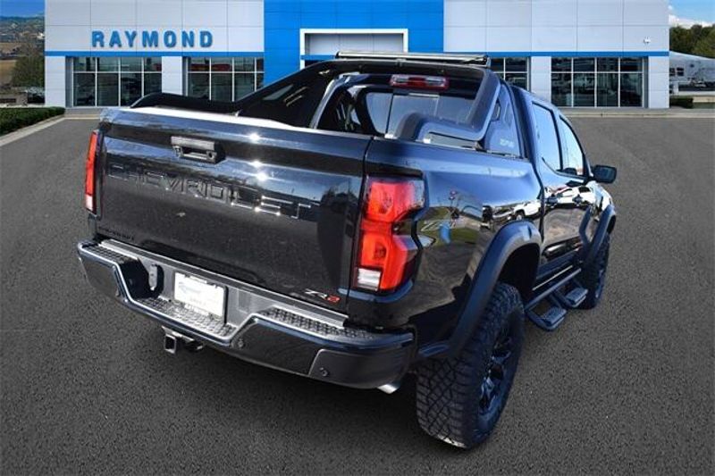 Used 2025 Chevrolet Colorado ZR2Image 3
