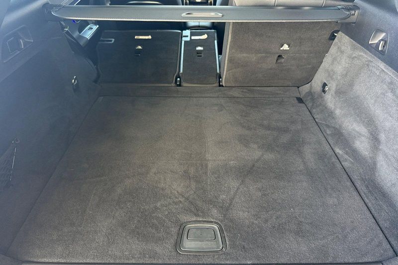 Used 2025 Mercedes-Benz EQE 350 SUVImage 17