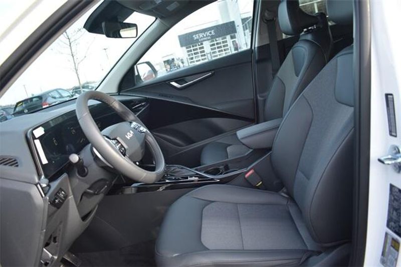 New 2025 Kia Niro EXImage 21