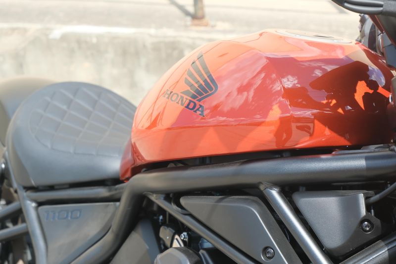 2025 Honda REBEL 1100 DCT SE FLARE ORANGE METALLIC Image 18