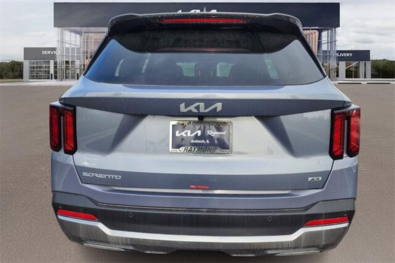 New 2025 Kia Sorento SImage 4