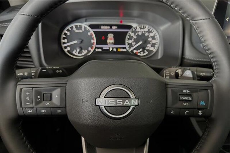 New 2025 Nissan Rogue SVImage 19