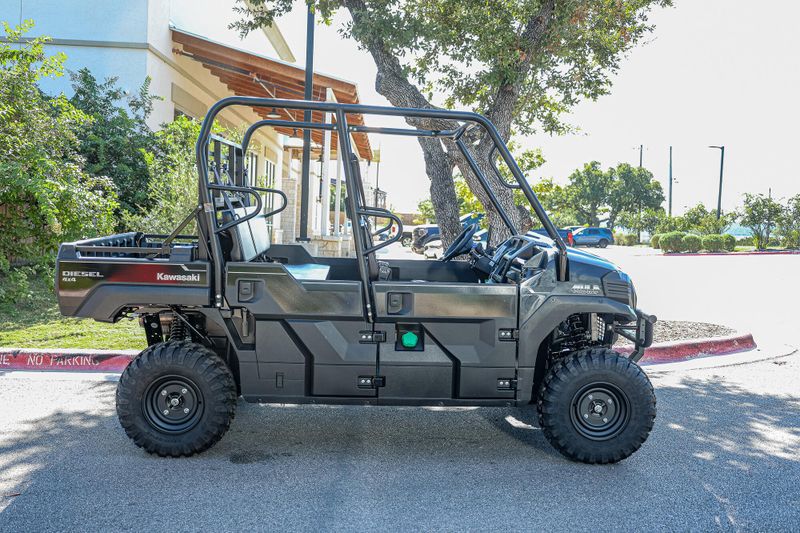 2025 Kawasaki MULE PRODXT EPS  SUPER BLACKImage 4