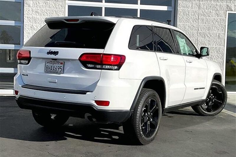 2019 Jeep Grand Cherokee LaredoImage 13