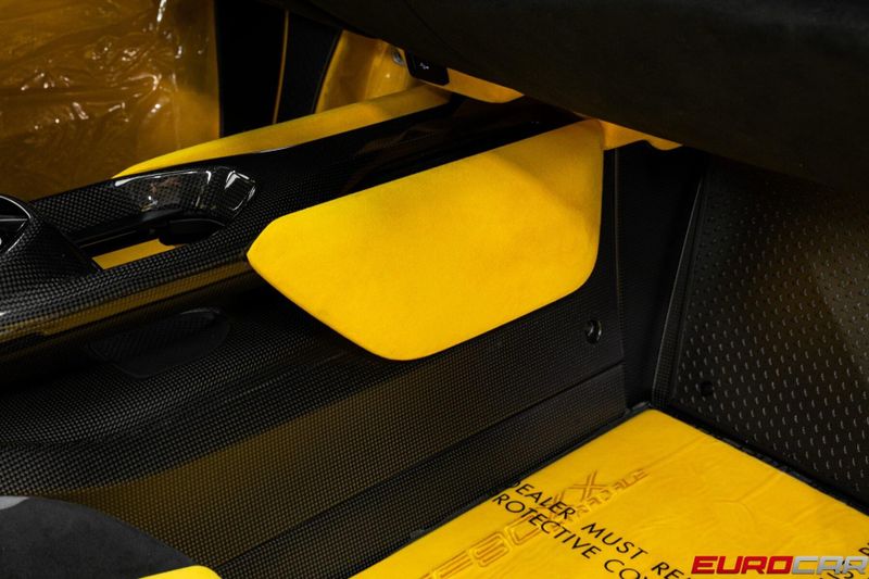 Used 2025 Ferrari SF90 XX *INSANE SPEC * HUGE CARBON OPTIONS*Image 54