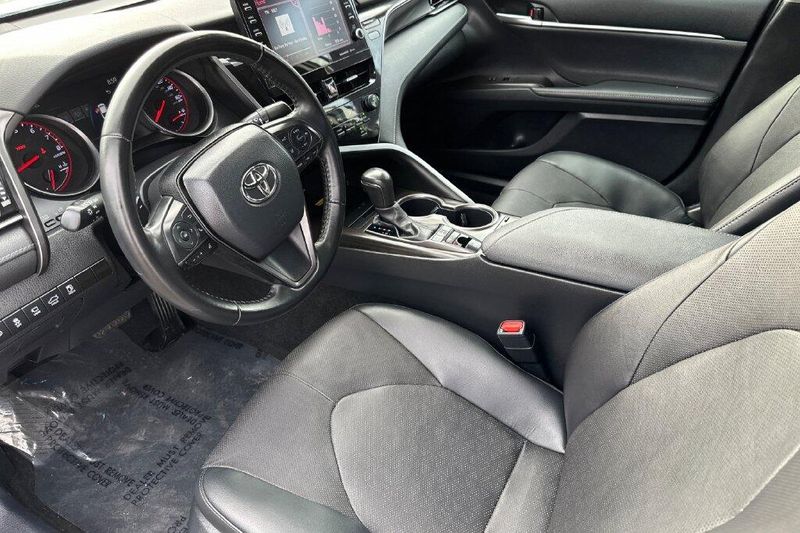 Used 2023 Toyota Camry XSE V6Image 9