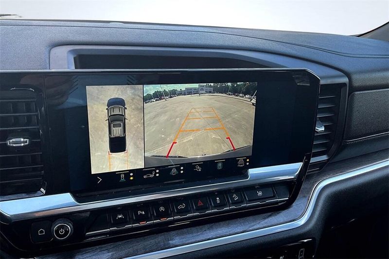 2022 Chevrolet Silverado 1500 LTZ photo 21