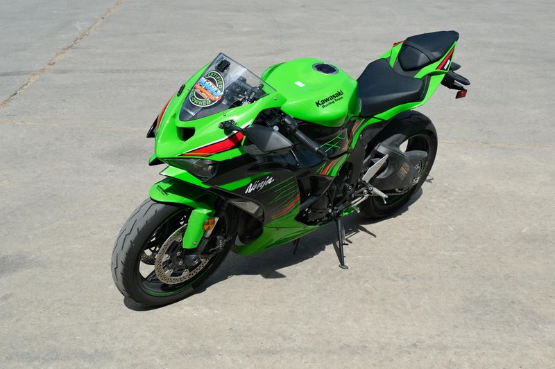 2024 Kawasaki NINJA ZX6R ABS KRT EDITION LIME GREEN AND EBONY Image 7