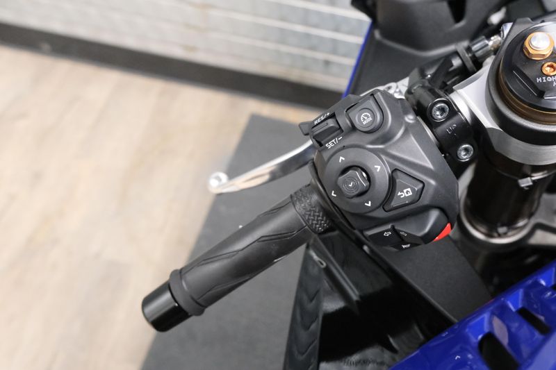 NEW 2026 YAMAHA YZFR9 Image 21
