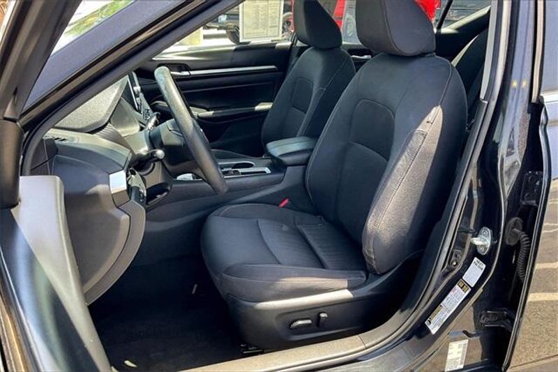 Used 2022 Nissan Altima 2.5 SVImage 24