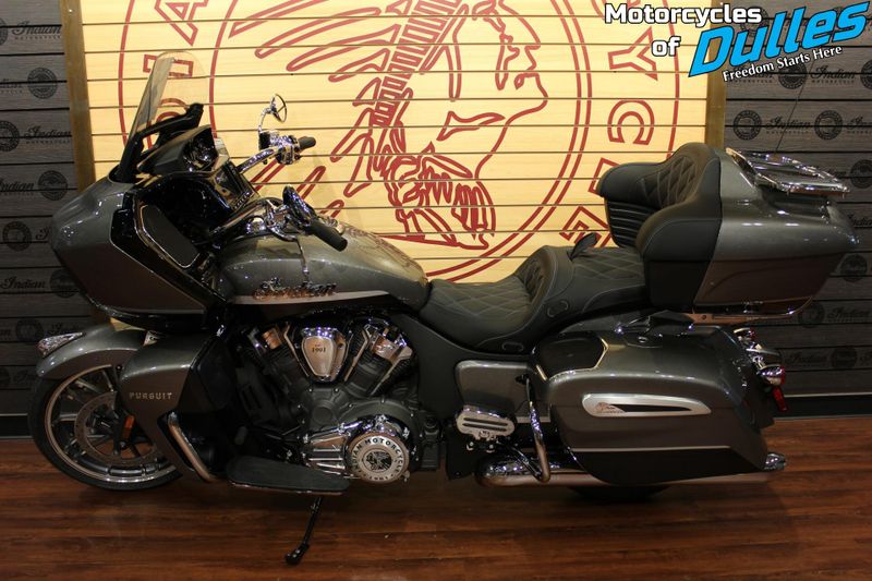 2024 Indian Motorcycle Pursuit Limited Powerband Audio Image 5