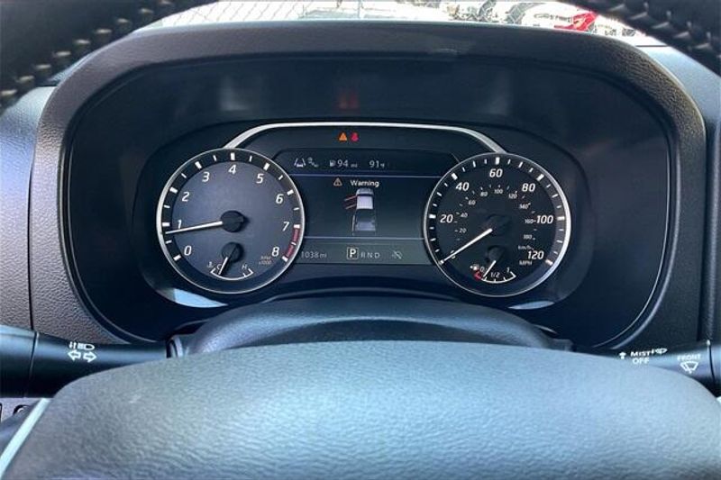 Used 2025 Nissan Frontier SVImage 20