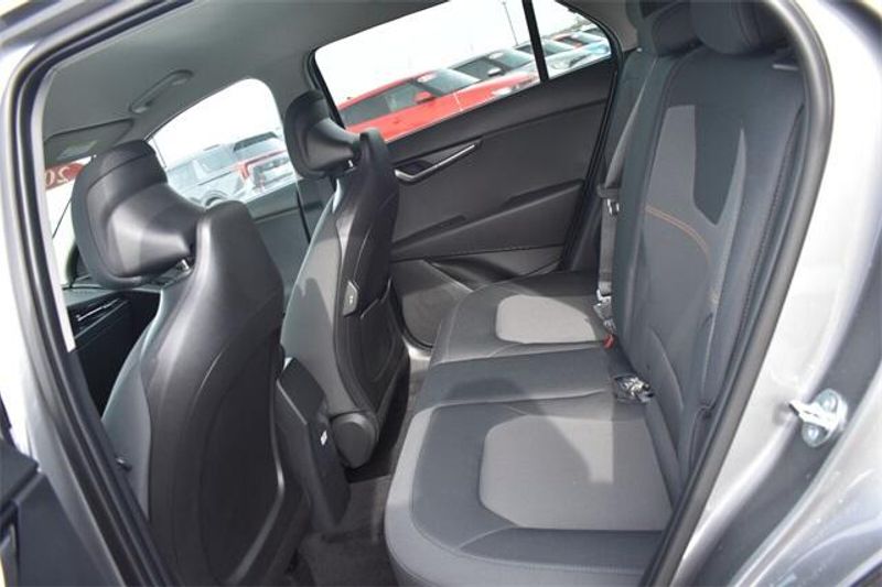 2025 Kia Niro LXImage 17
