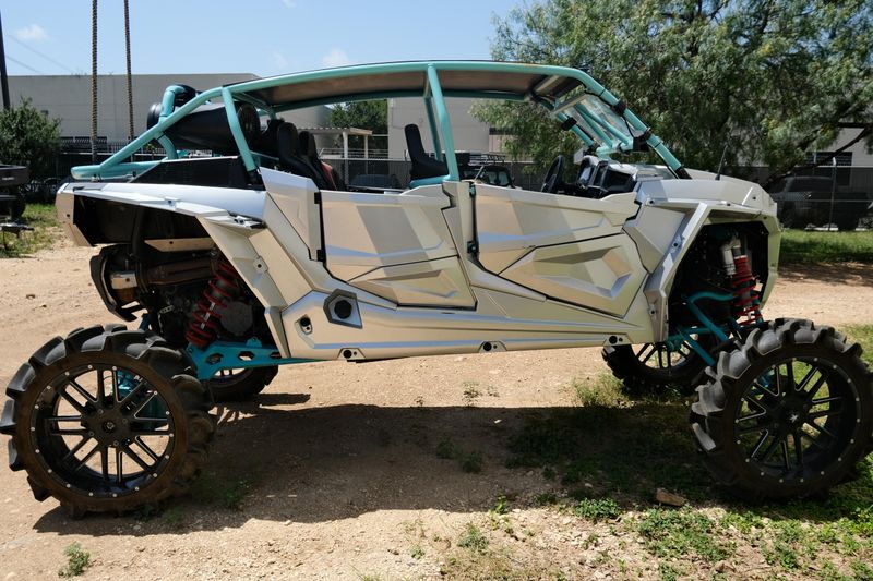2019 Polaris RZR XP 4 1000 RIDE COMMAND BLACK PEARL Image 2