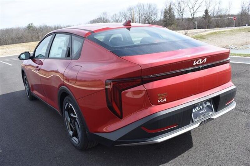 2025 Kia K4 EXImage 5