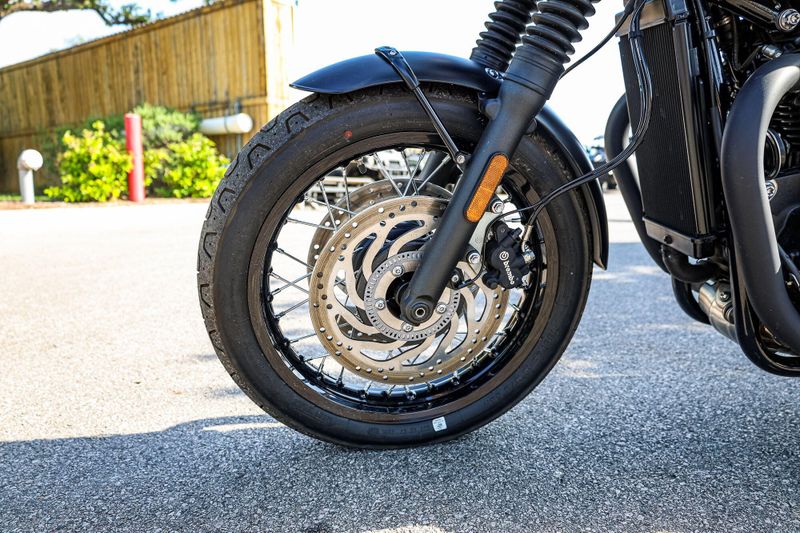 2022 Triumph BONNEVILLE T 120 BLACK EURO 5A BASE Image 17