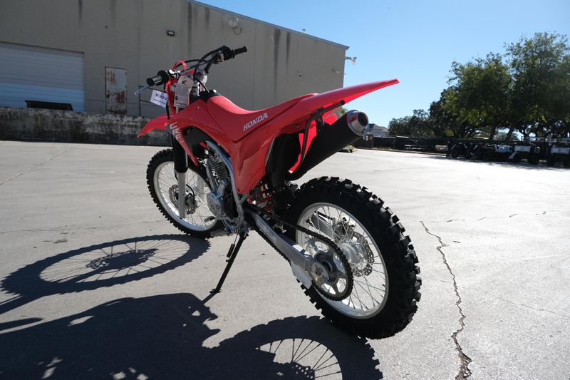 2025 Honda CRF 250F REDImage 7