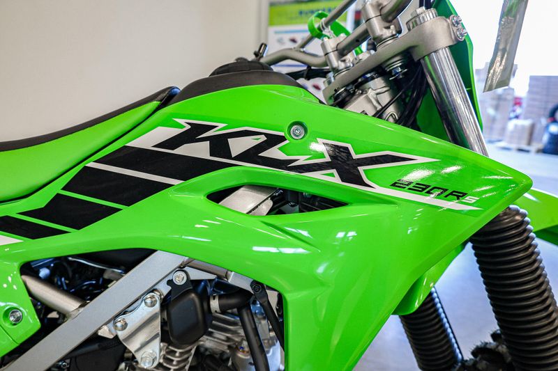 2025 Kawasaki KLX 230R S  LIME GREENImage 8